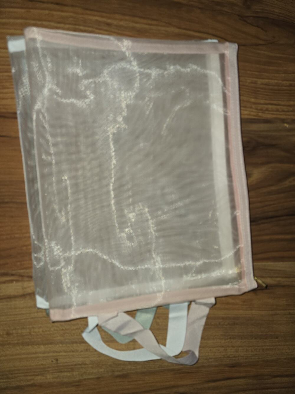 Up & Up Zip Up Mesh Pouches With Handle 3 Pack Nwot